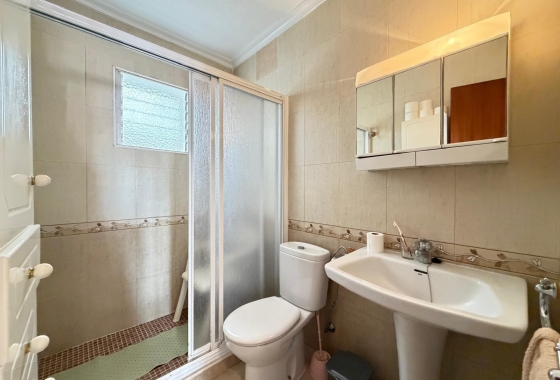Herverkoop - Appartement / flat - Torrevieja - Las Piscinas Naturales