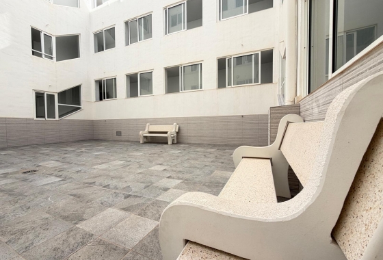 Herverkoop - Appartement / flat - Torrevieja - Las Piscinas Naturales