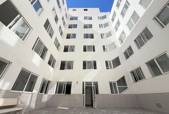 Herverkoop - Appartement / flat - Torrevieja - Las Piscinas Naturales