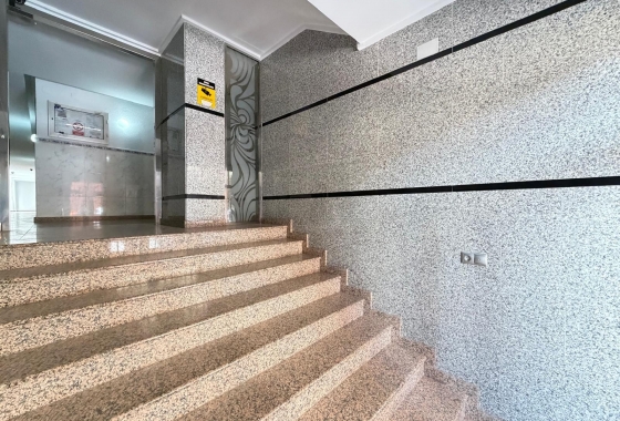 Herverkoop - Appartement / flat - Torrevieja - Las Piscinas Naturales