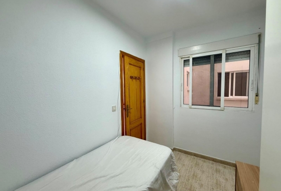 Wiederverkauf - Wohnung - Torrevieja - Playa de los Locos