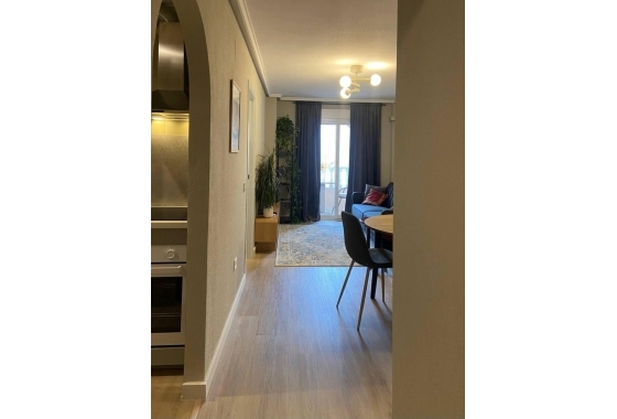 Herverkoop - Appartement / flat - Torrevieja - Playa del Cura