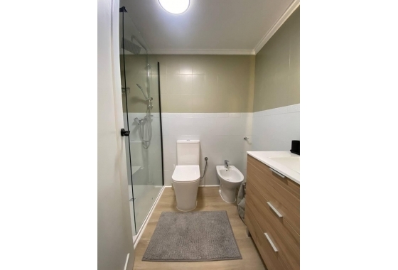 Herverkoop - Appartement / flat - Torrevieja - Playa del Cura