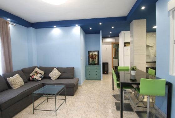 Herverkoop - Appartement / flat - Torrevieja - Playa De Los Naufragos