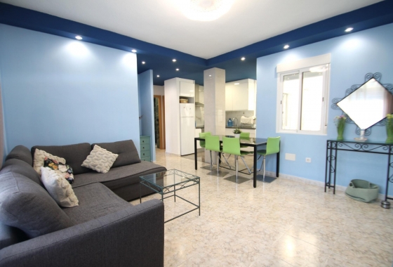 Herverkoop - Appartement / flat - Torrevieja - Playa De Los Naufragos
