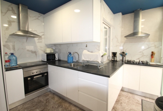 Herverkoop - Appartement / flat - Torrevieja - Playa De Los Naufragos