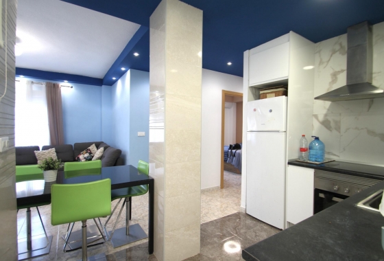 Herverkoop - Appartement / flat - Torrevieja - Playa De Los Naufragos