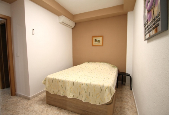 Herverkoop - Appartement / flat - Torrevieja - Playa De Los Naufragos