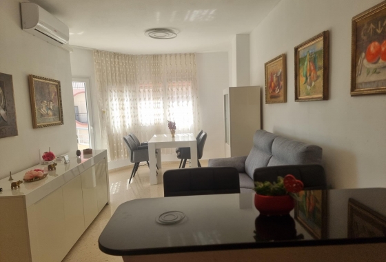 Herverkoop - Appartement / flat - Torrevieja - Playa de los Locos