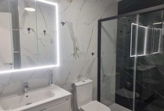 Herverkoop - Appartement / flat - Torrevieja - Playa de los Locos