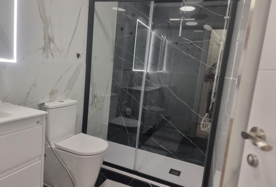 Herverkoop - Appartement / flat - Torrevieja - Playa de los Locos