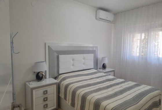Herverkoop - Appartement / flat - Torrevieja - Playa de los Locos