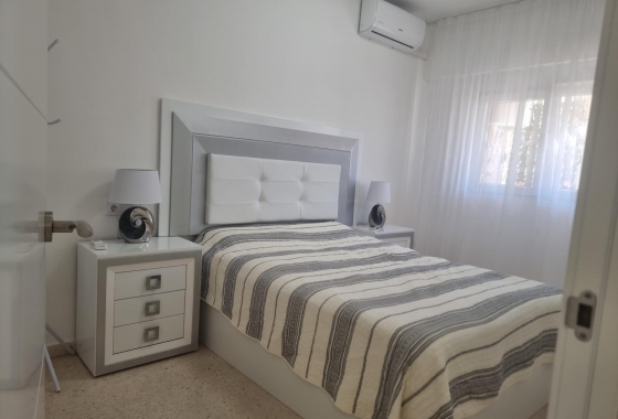 Herverkoop - Appartement / flat - Torrevieja - Playa de los Locos