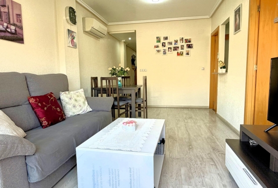 Herverkoop - Appartement / flat - Torrevieja - El Molino