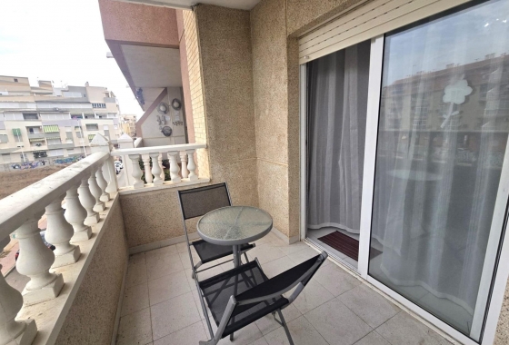 Herverkoop - Appartement / flat - Torrevieja - La Mata Pueblo