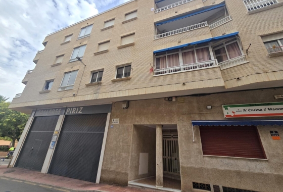 Herverkoop - Appartement / flat - Torrevieja - La Mata Pueblo
