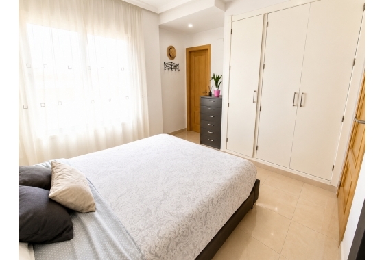 Herverkoop - Appartement / flat - Almoradí - Inland