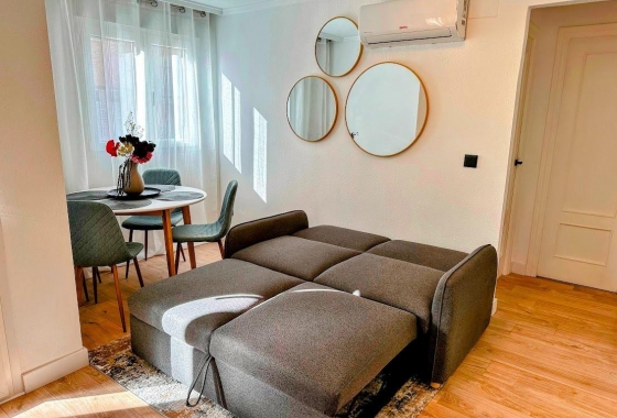 Herverkoop - Appartement / flat - Torrevieja - Centro