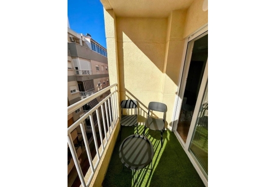 Herverkoop - Appartement / flat - Torrevieja - Centro