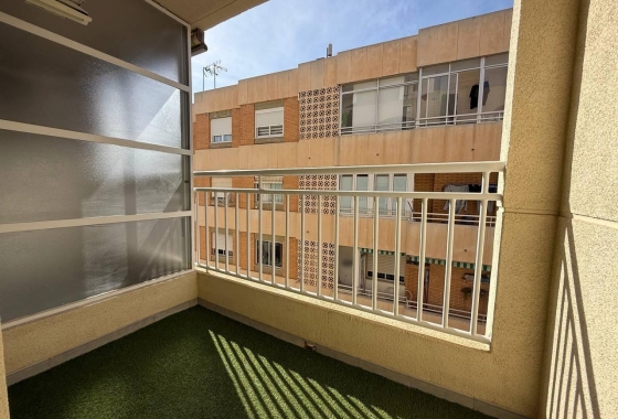Herverkoop - Appartement / flat - Torrevieja - Centro
