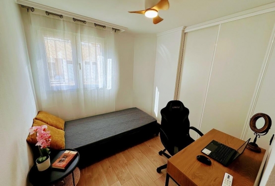 Herverkoop - Appartement / flat - Torrevieja - Centro