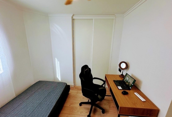 Herverkoop - Appartement / flat - Torrevieja - Centro
