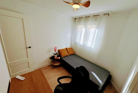 Herverkoop - Appartement / flat - Torrevieja - Centro