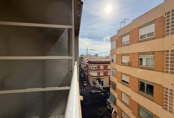 Herverkoop - Appartement / flat - Torrevieja - Centro