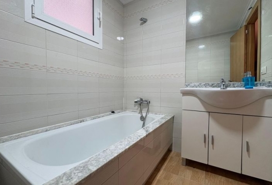 Herverkoop - Appartement / flat - Torrevieja - Costa Blanca