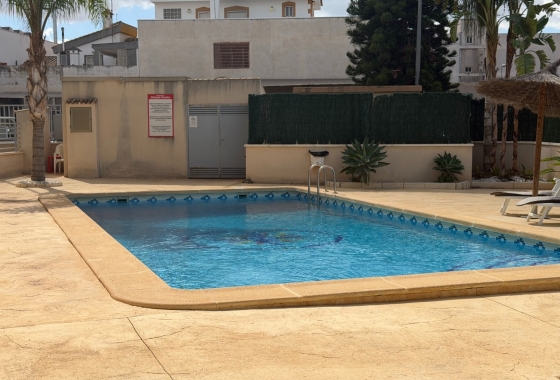 Herverkoop - Appartement / flat - Jacarilla - Inland