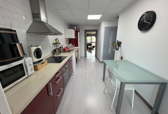 Herverkoop - Appartement / flat - Jacarilla - Inland