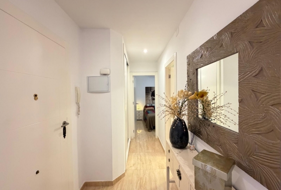 Herverkoop - Appartement / flat - Torrevieja - Paseo Maritimo