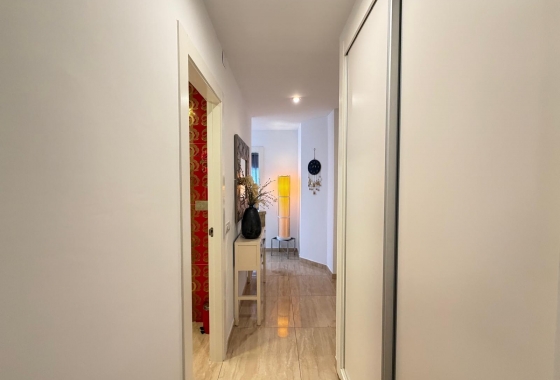 Herverkoop - Appartement / flat - Torrevieja - Paseo Maritimo