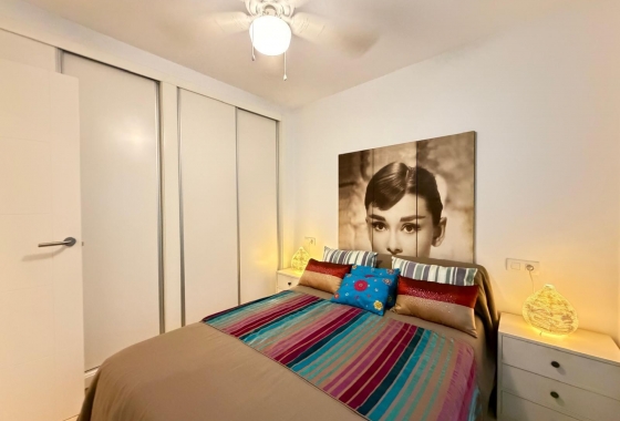 Herverkoop - Appartement / flat - Torrevieja - Paseo Maritimo