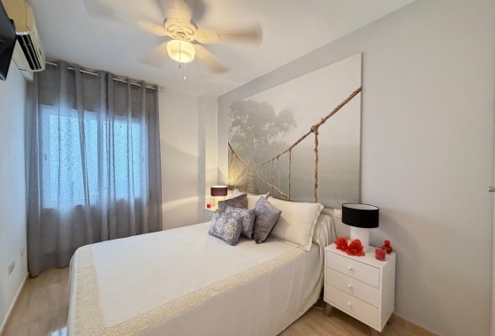 Herverkoop - Appartement / flat - Torrevieja - Paseo Maritimo