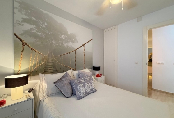 Herverkoop - Appartement / flat - Torrevieja - Paseo Maritimo