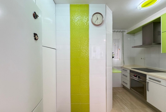 Herverkoop - Appartement / flat - Torrevieja - Paseo Maritimo