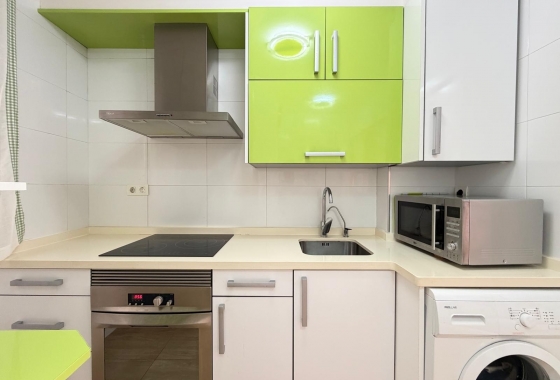 Herverkoop - Appartement / flat - Torrevieja - Paseo Maritimo