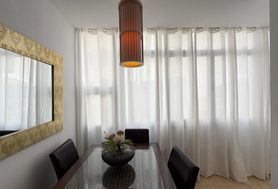 Herverkoop - Appartement / flat - Torrevieja - Paseo Maritimo