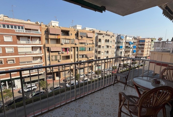 Herverkoop - Appartement / flat - Torrevieja - Acequion
