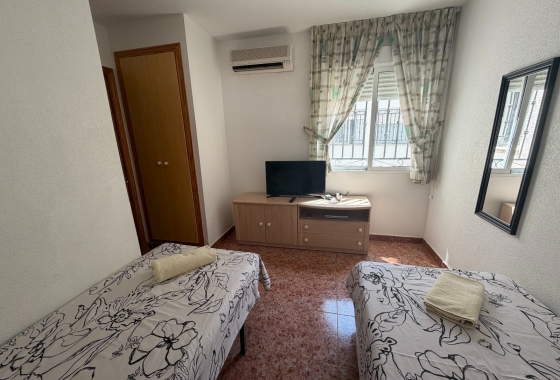 Resale - Apartment / flat - Orihuela - Inland