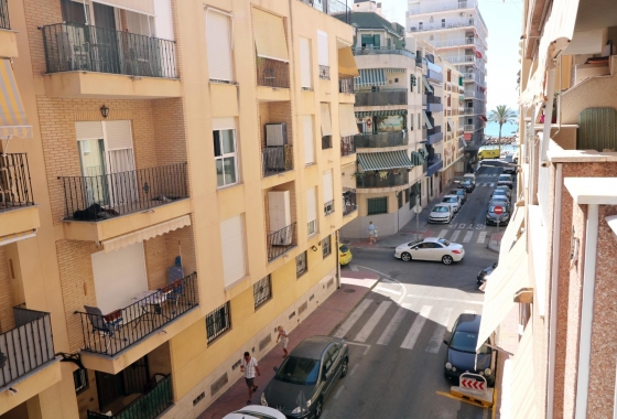 Resale - Apartment / flat - Torrevieja - Playa del Cura