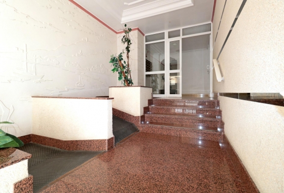 Resale - Apartment / flat - Torrevieja - Playa del Cura