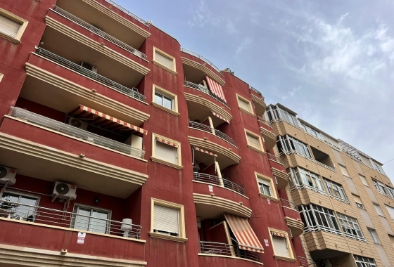 Herverkoop - Appartement / flat - Torrevieja - Centro