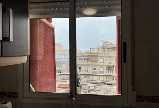 Herverkoop - Appartement / flat - Torrevieja - Centro