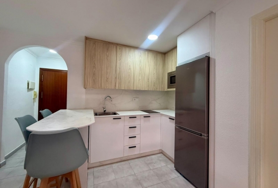 Herverkoop - Appartement / flat - Torrevieja - Playa del Cura