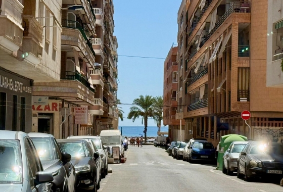 Herverkoop - Appartement / flat - Torrevieja - Playa del Cura