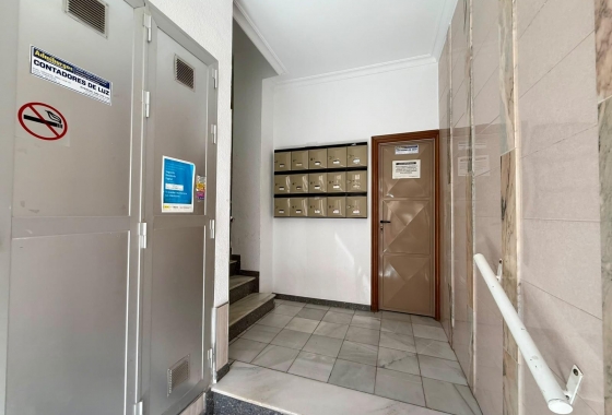 Herverkoop - Appartement / flat - Torrevieja - Playa del Cura