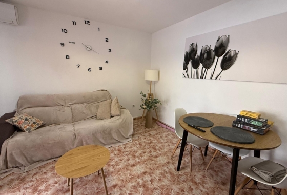 Herverkoop - Appartement / flat - Torrevieja - Playa de los Locos