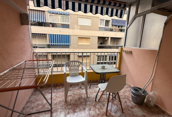Herverkoop - Appartement / flat - Torrevieja - Playa de los Locos